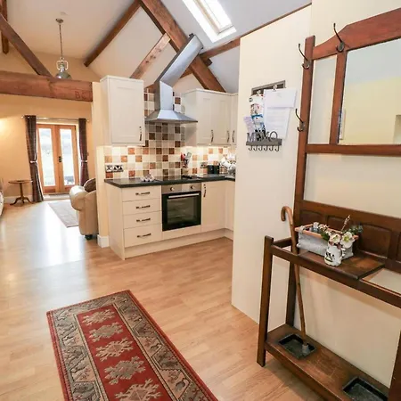 Dee Valley Escape With Hot Tub Corwen Exterior photo
