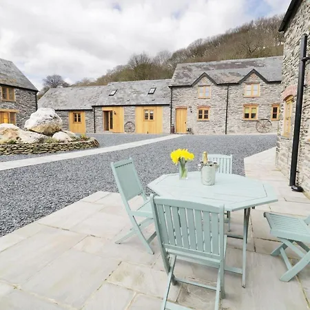 Dee Valley Escape With Hot Tub Corwen Exterior photo