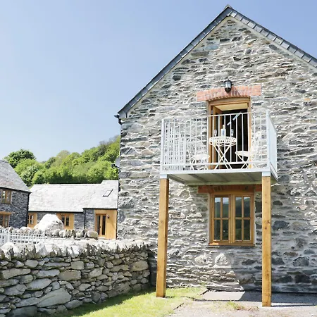 Dee Valley Escape With Hot Tub Corwen Exterior photo