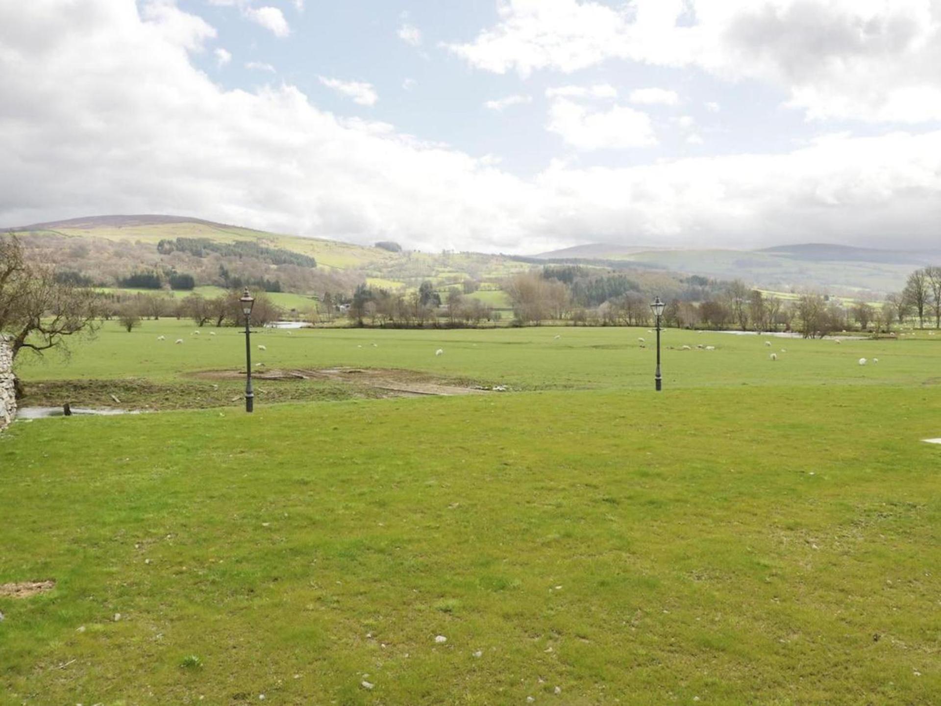 Holiday home Dee Valley Country Escape - Sleeps 4 & Hot Tub