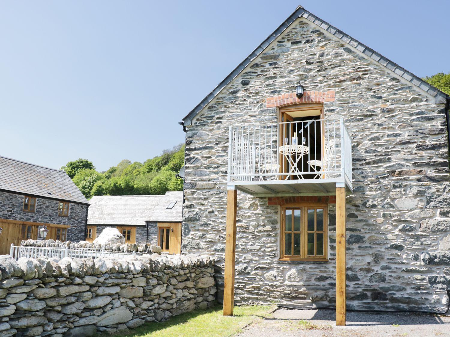 Dee Valley Country Escape - Sleeps 4 & Hot Tub Holiday home *